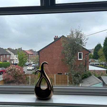 Quiet Double Bedroom With Garden View, Breakfast Hazel Grove Exteriér fotografie