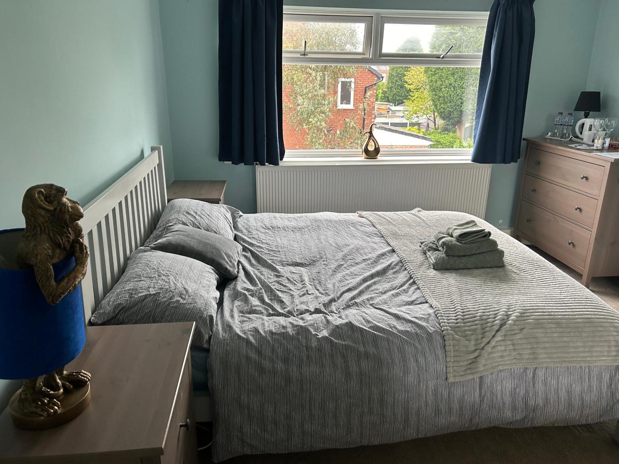 Quiet Double Bedroom With Garden View, Breakfast Hazel Grove Exteriér fotografie